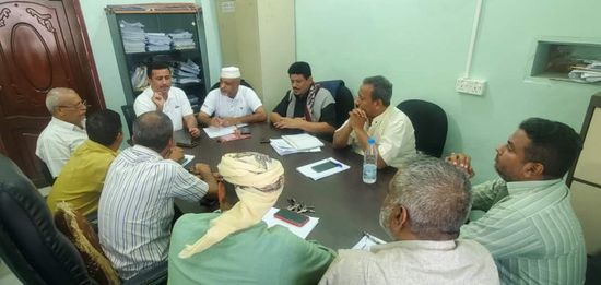 كهرباء عدن تقرر مواصلة قطع التيار عن المخالفين