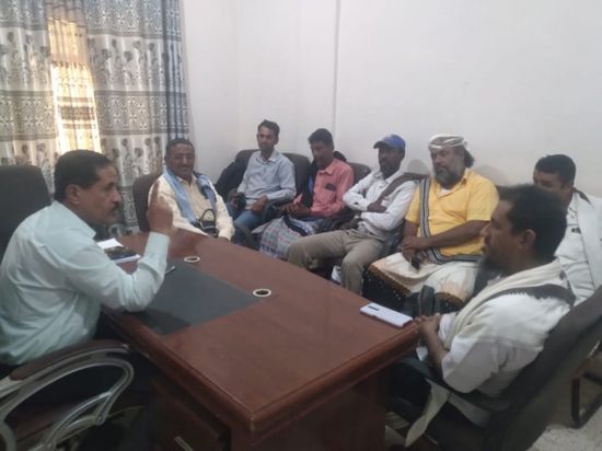 "انتقالي أبين" يطلع على حصر أضرار السيول في باتيس