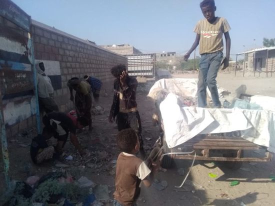 حملة لرفع المخلفات في مدينة أحور