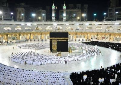 الحرم المكي.. أول صلاة بكامل الطاقة الاستيعابية منذ كورونا