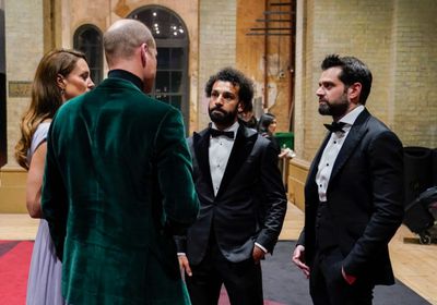  محمد صلاح يلتقي الأمير ويليام وزوجته على هامش حفل جائزة "إيرث شوت"