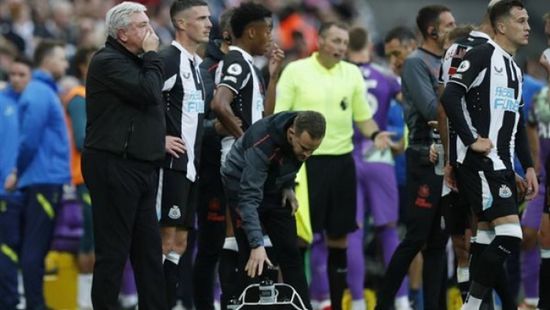 نيوكاسل يوضح حالة المشجع المصاب بالأزمة القلبة