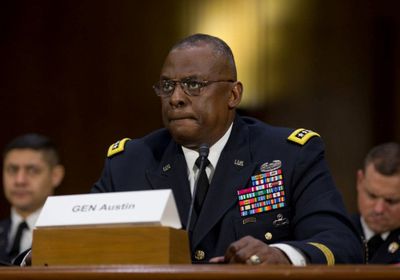 وزير الدفاع الأمريكي يزور أوكرانيا