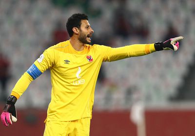 تحسن حالة محمد الشناوي حارس الأهلي ومنتخب مصر