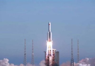 كوريا الجنوبية تجري أول تجربة لإطلاق صاروخ فضائي محلي الصنع