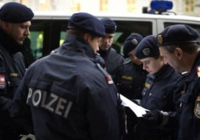 مصرع شابين سوريين داخل حافلة لتهريب اللاجئين بالنمسا