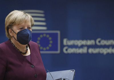  زعماء أوروبا يودعون ميركل بالتصفيق الحار في بروكسل