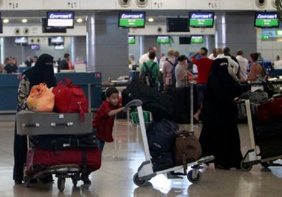 جمارك مطار القاهرة تحبط تهريب أجهزة تجسس