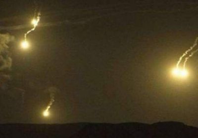 إسرائيل تطلق قنابل مضيئة قرب حدود لبنان