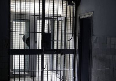 نيجيريا: مسلحون يهاجمون سجناء ويطلقون سراح عشرات النزلاء