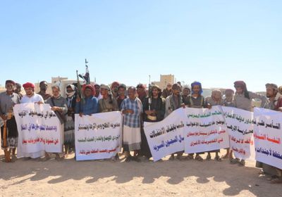 الطلح ترفع مطالبها: عودة النخبة وطرد الإخوان ومواجهة الحوثي