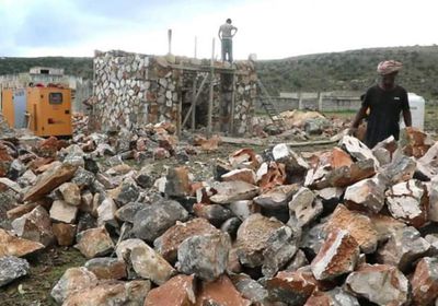 مبادرة إماراتية لإمداد 20 قرية في سقطرى بالمياه