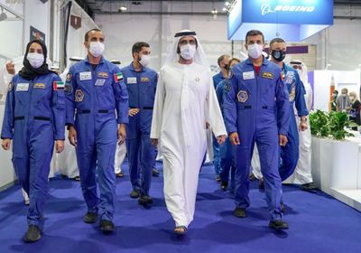 محمد بن راشد يزور معرض الفضاء الدولي بدبي