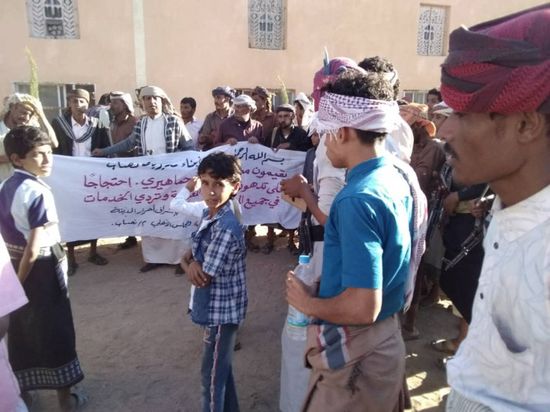 معتصمو نصاب: لا تراجع عن محاكمة الإخوان ودحر الحوثيين