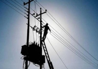 قطع التيار عن المخالفين في شاليهات العقبة