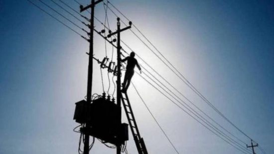 قطع التيار عن المخالفين في شاليهات العقبة