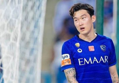 غياب مدافع الهلال عن مباراة الأهلي للإصابة