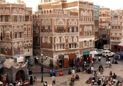 قيادات حوثية تستولي على 27 منزلًا تاريخيًا في صنعاء