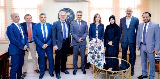 لملس يدعو السفراء الأوروبيين للمساهمة بتطوير ميناء عدن