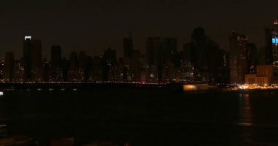  انقطاع الكهرباء عن 600 ألف منزل في أمريكا