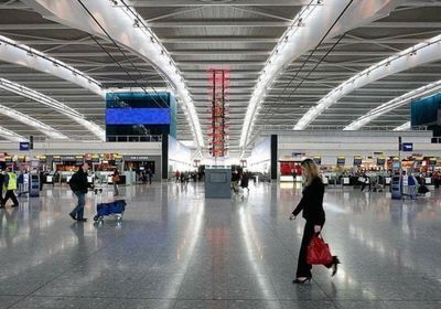 بريطانيا تعتزم إلغاء قائمة السفر الحمراء