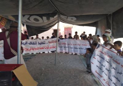 اعتصام دهر يطالب بفتح ملف المعتقلين بسجون الإخوان