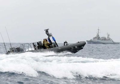 زورق حربي إسرائيلي يخترق المياه الإقليمية اللبنانية