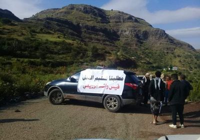ذوو قتيل ذبحان يقطعون طريق تعز &ndash; لحج