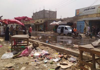 شوارع الحوطة تغرق في الصرف الصحي