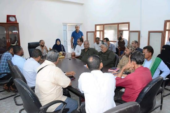 توجيهات بتكثيف حملات الرش الضبابي وتنظيم أسواق صيرة