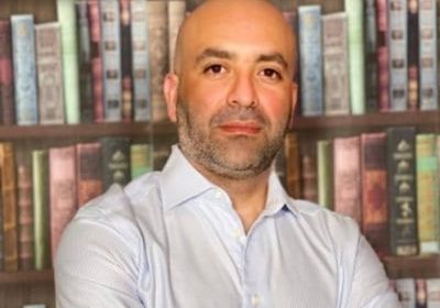 السعيد يوضح الفارق بين السعودية وإيران في دعم لبنان