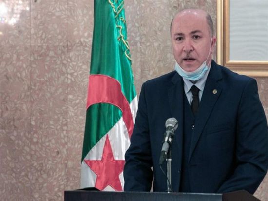 رئيس الحكومة الجزائرية يدعو لتحفيز النمو الاقتصادي