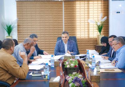 العاصمة عدن تطرح 10 مناقصات لمشاريع خدمية