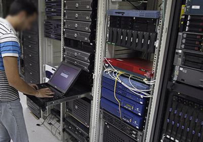 حقيقة قطع شبكات الإنترنت في العراق