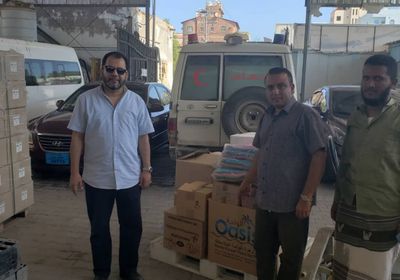 "الانتقالي" يمنح مركز ميون الصحي شحنة مساعدات