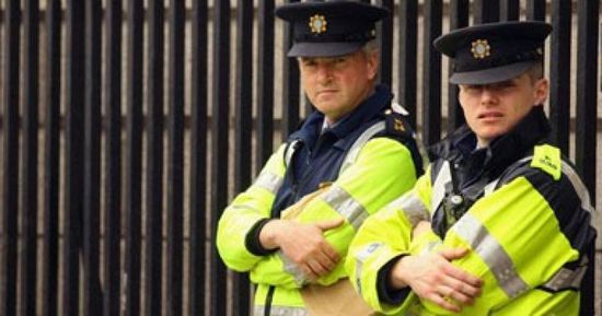 إيرلندا.. القبض على رجل هدد نائبة بريطانية بالقتل