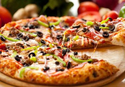 تسمم 170 شخصًا بعد تناولهم بيتزا بأرمينيا