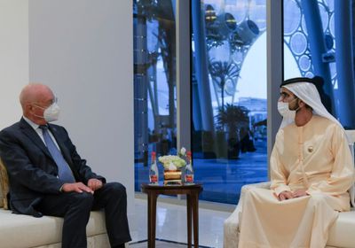 محمد بن راشد يستقبل مؤسس ورئيس المنتدى الاقتصادي العالمي