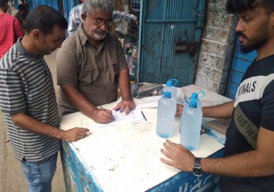 حملة رقابية على أسعار عبوات المياه بالمعلا