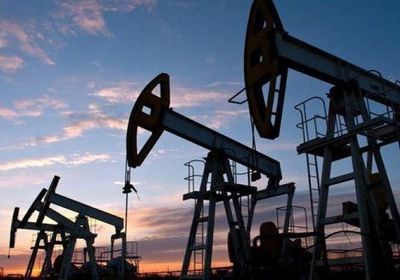 صعود أسعار النفط بدعم إقرار خطة بايدن للبنية التحتية