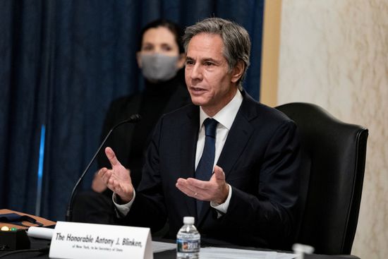 أدان حادث الكاظمي.. بلينكن يتواصل هاتفيًا مع الرئيس العراقي