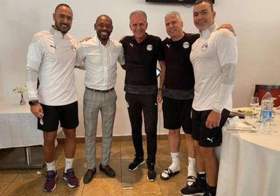 جيلبرتو يزور معسكر الفراعنة في أنجولا ويلتقط صورا تذكارية