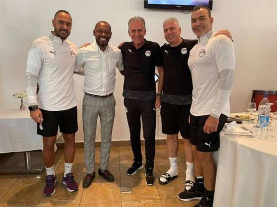 جيلبرتو يزور معسكر الفراعنة في أنجولا ويلتقط صورا تذكارية