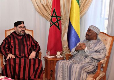 العاهل المغربي يلتقي رئيس الجابون بالقصر الملكي