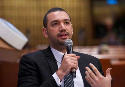 وفاة شقيقة معز مسعود.. ماذا طلب "الداعية" من الجمهور؟