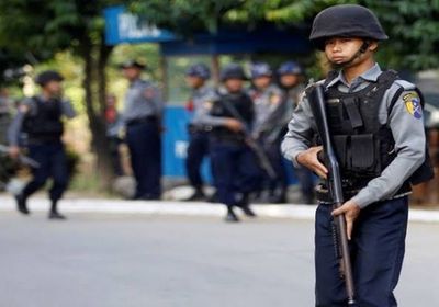 الحكم بحبس صحفي أمريكي 11 عامًا بتهمة التحريض في ميانمار