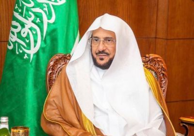 مدون يشيد بجهود وزير الشؤون الإسلامية السعودي