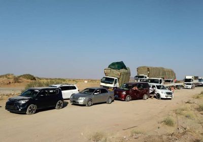 بالصور.. أزمة مرورية متواصلة على طريق بيحان عتق