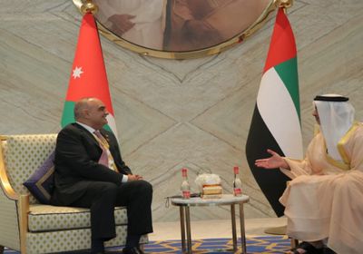  نائب رئيس مجلس الوزراء الإماراتي يلتقي برئيس الوزراء الأردني