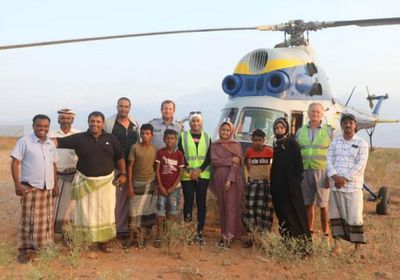 خليفة الإنسانية تنظم جولات جوية تعريفية لأطفال سقطرى